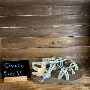 New NWOB Womens Chaco Z/2 Strappy Light‎ Blue Comfort Outdoor Sandals Size 11 M